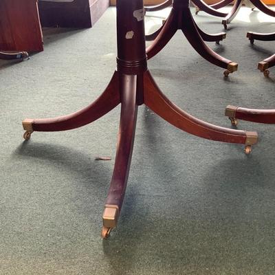 Lot 346 | Dark Wood Table | 1 Leaf