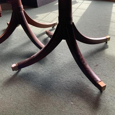 Lot 348 | Dark Wood Dining Table | Single Leaf