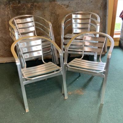 Lot 357 | Set of 8 Aluminum Deck Chairs
