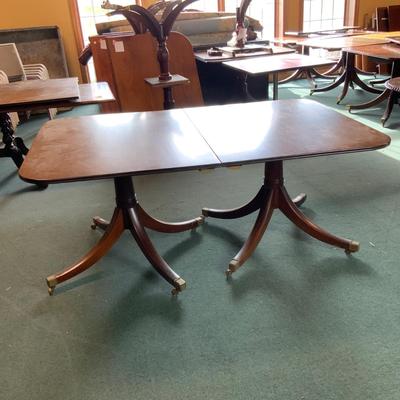 Lot 360 | Nice Dining Table