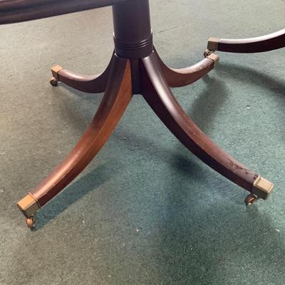 Lot 360 | Nice Dining Table