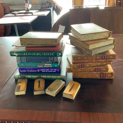 Lot 361 | Antique to Modern Books | Letter Blocks