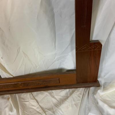 Lot 370 | Eastlake Mirror Frame