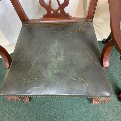 Lot 372 | Set of 5 of Dining Chairs