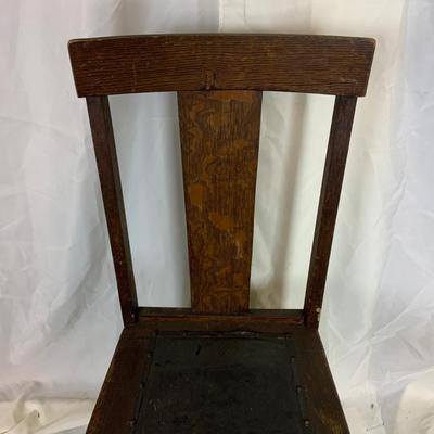 Lot 375 | Single Leather Seat Dining Chair
