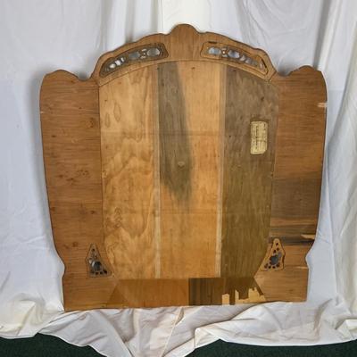 Lot 379 | Elegant Tri-Mirror
