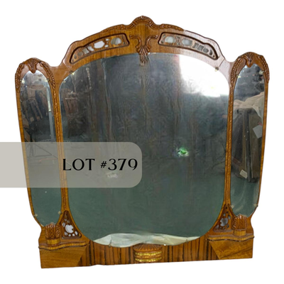 Lot 379 | Elegant Tri-Mirror