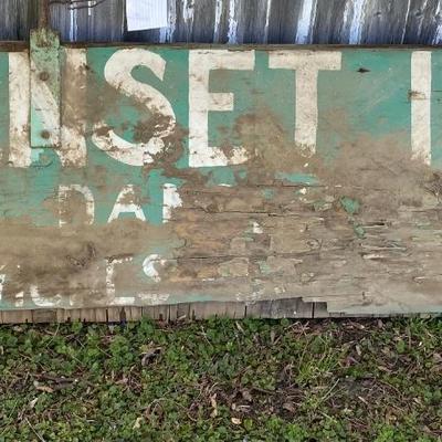 Vintage Sunset Inn Sign