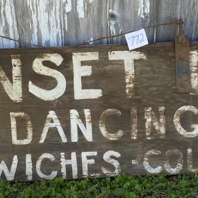 Vintage Sunset Inn Sign