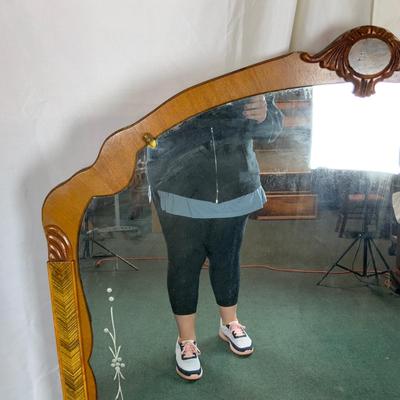 Lot 381 | Squarish Vintage Vanity Mirror