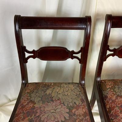 Lot 394 | Pair of Dining Chairs