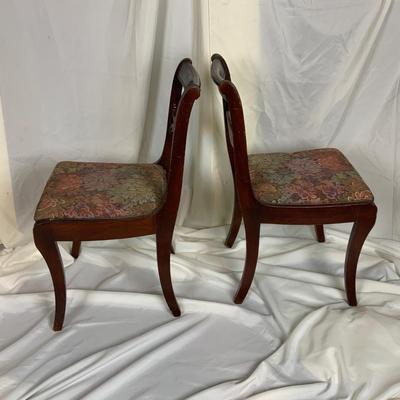 Lot 394 | Pair of Dining Chairs