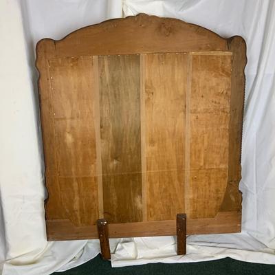 Lot 402 | Elegant Vanity Mirror