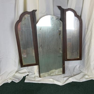 Lot 415 | Adjustable Mirror Set