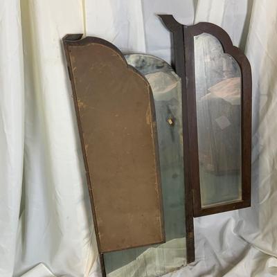 Lot 415 | Adjustable Mirror Set