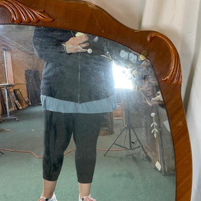 Lot 424 | Rounded Square Vanity Mirror