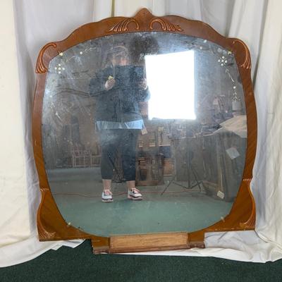 Lot 424 | Rounded Square Vanity Mirror