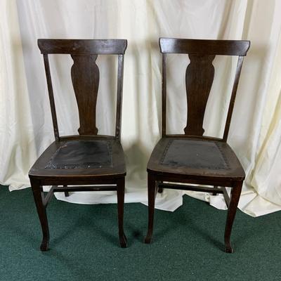 Lot 428 | Two Dining Chairs