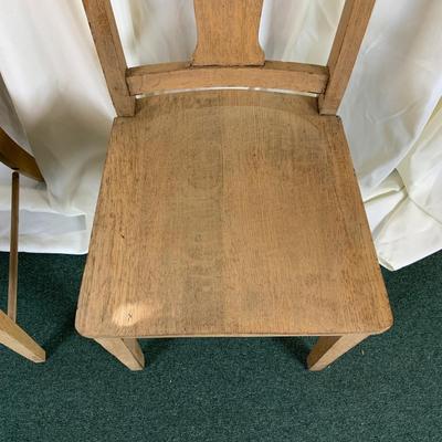 Lot 429 | Mis-Matched Oak Chairs