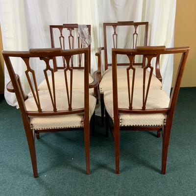 Lot 430 | Set of 4 Dining Chairs