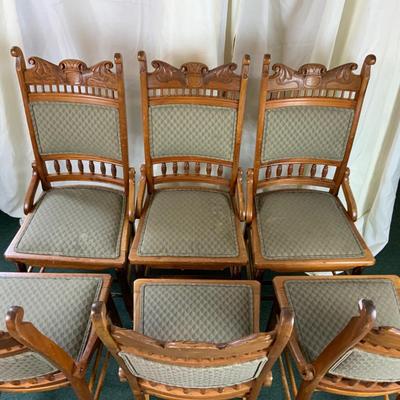 Lot 437 | Set of 6 Carved-Back Chairs