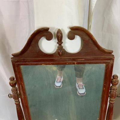 Lot 446 | American Victorian Tilting Vanity Mirror