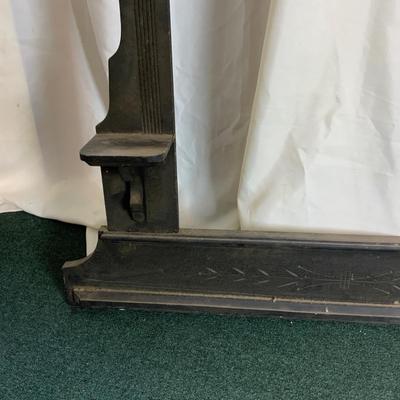 Lot 451 | Eastlake Mirror Frame