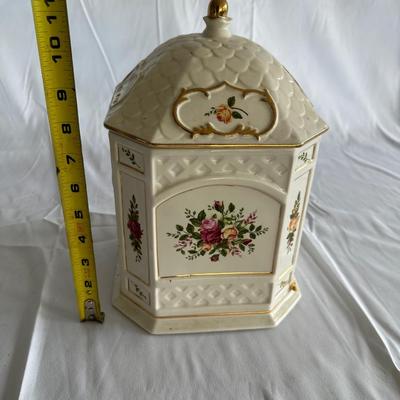 Royal Albert Old Country Roses Cookie Jar