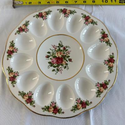 Royal Albert Old Country Roses Deviled Egg Dish