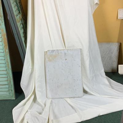 Lot 476 | Cut Marble Piece