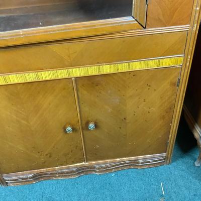 Lot 485 | Art Deco China Cabinet | Bookshelf