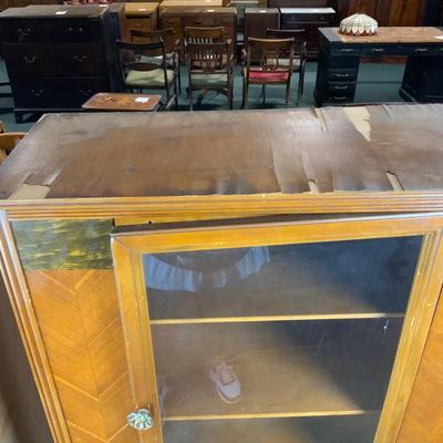 Lot 485 | Art Deco China Cabinet | Bookshelf