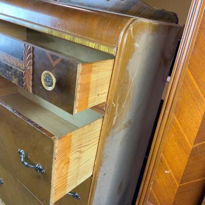 Lot 486 | Art Deco Highboy