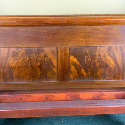 Lot 488 | Impressive Pineapple Head and Footboard | Rails