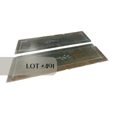 Lot 491 | Two Pieces Etched Glass