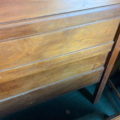 Lot 495 | Victorian Bed with Burled Walnut Panels