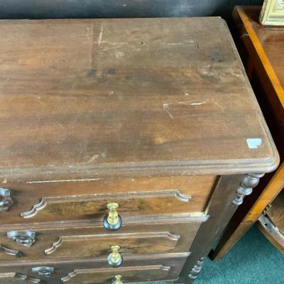 Lot 500 | Victorian Dresser