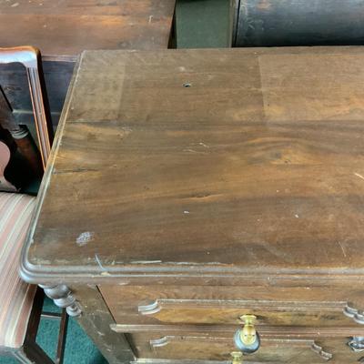 Lot 500 | Victorian Dresser