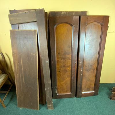 Lot 501 | Disassembled Walnut Wardrobe