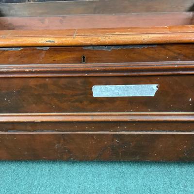 Lot 507 | Wardrobe Base