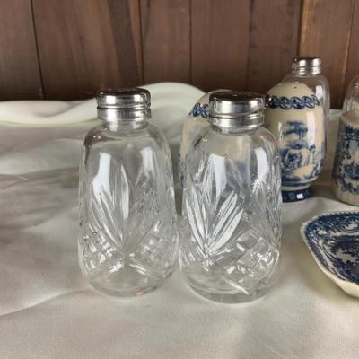 Lot 509 | Modern Dishes and Salt and Pepper Shakers