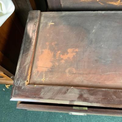 Lot 518 | Wardrobe Base