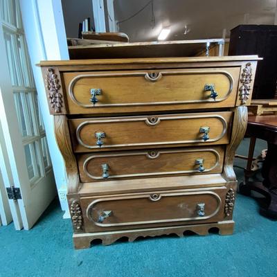 Lot 527 | Eastlake Chest of Drawers