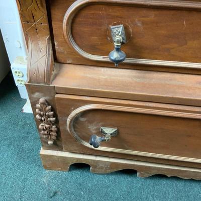 Lot 527 | Eastlake Chest of Drawers