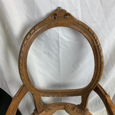 Lot 530 | Set of TEN Chairs