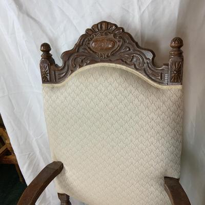 Lot 531 | Substantial Kingâ€™s Chair