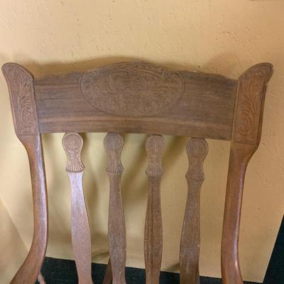 Lot 533 | Oak Rocking Chair