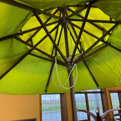 Lot 542 | Patio Set with Umbrella.