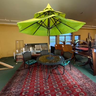 Lot 542 | Patio Set with Umbrella.