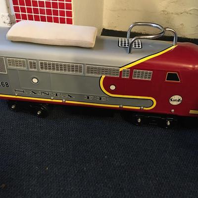 Ladden Santa Fe ride on train